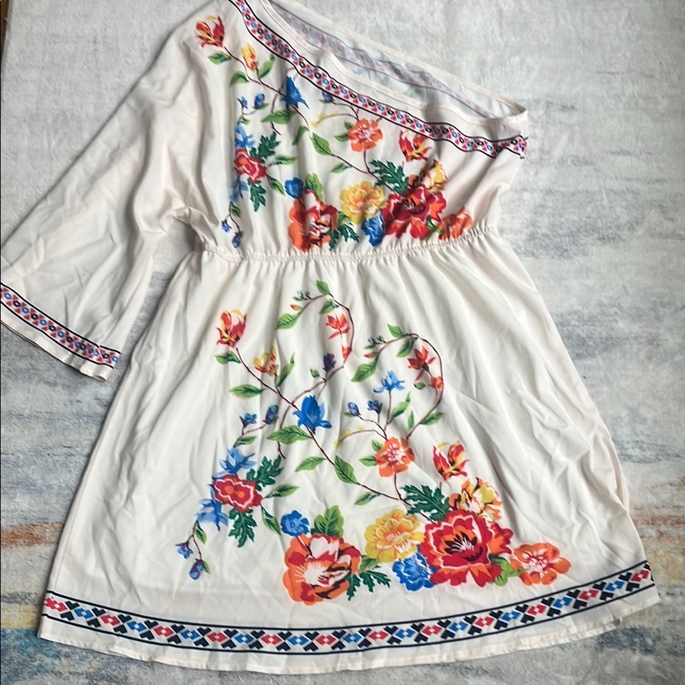 SHEIN White Floral One Shoulder Dress